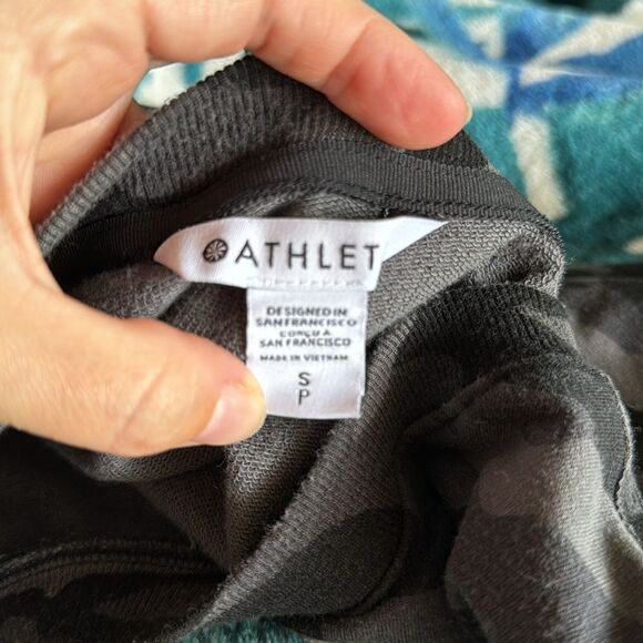 Athleta Balance Camo Knit Lux Dress SP Petite - Picture 7 of 7